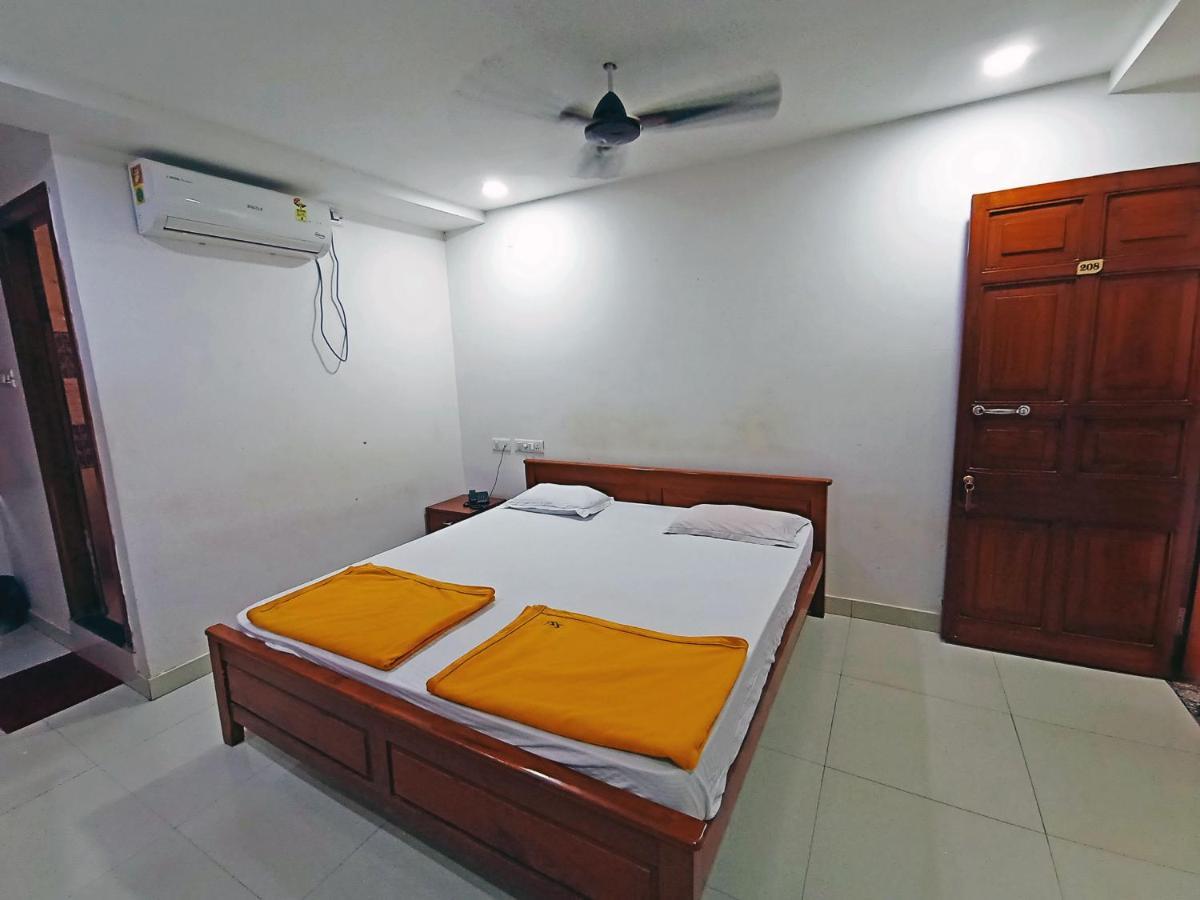 Staymaker Shri Shakti Residency Hubli Exterior foto