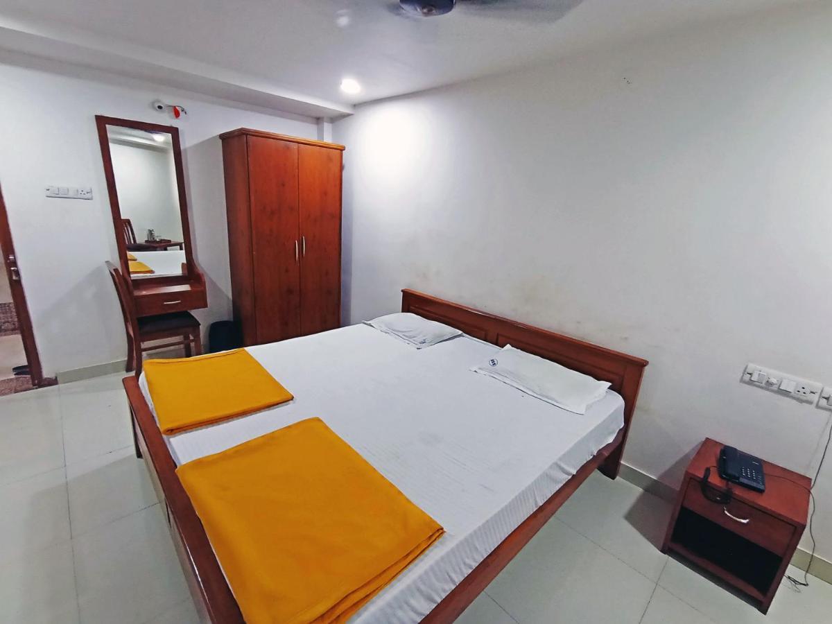 Staymaker Shri Shakti Residency Hubli Exterior foto