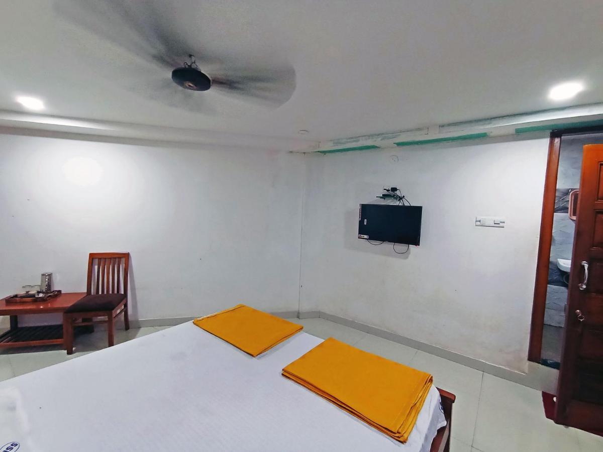 Staymaker Shri Shakti Residency Hubli Exterior foto