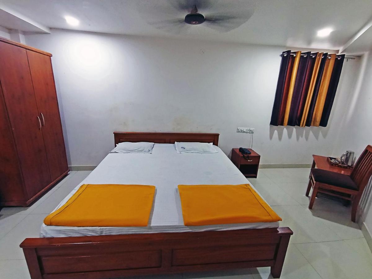 Staymaker Shri Shakti Residency Hubli Exterior foto
