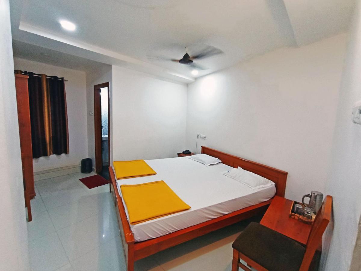 Staymaker Shri Shakti Residency Hubli Exterior foto