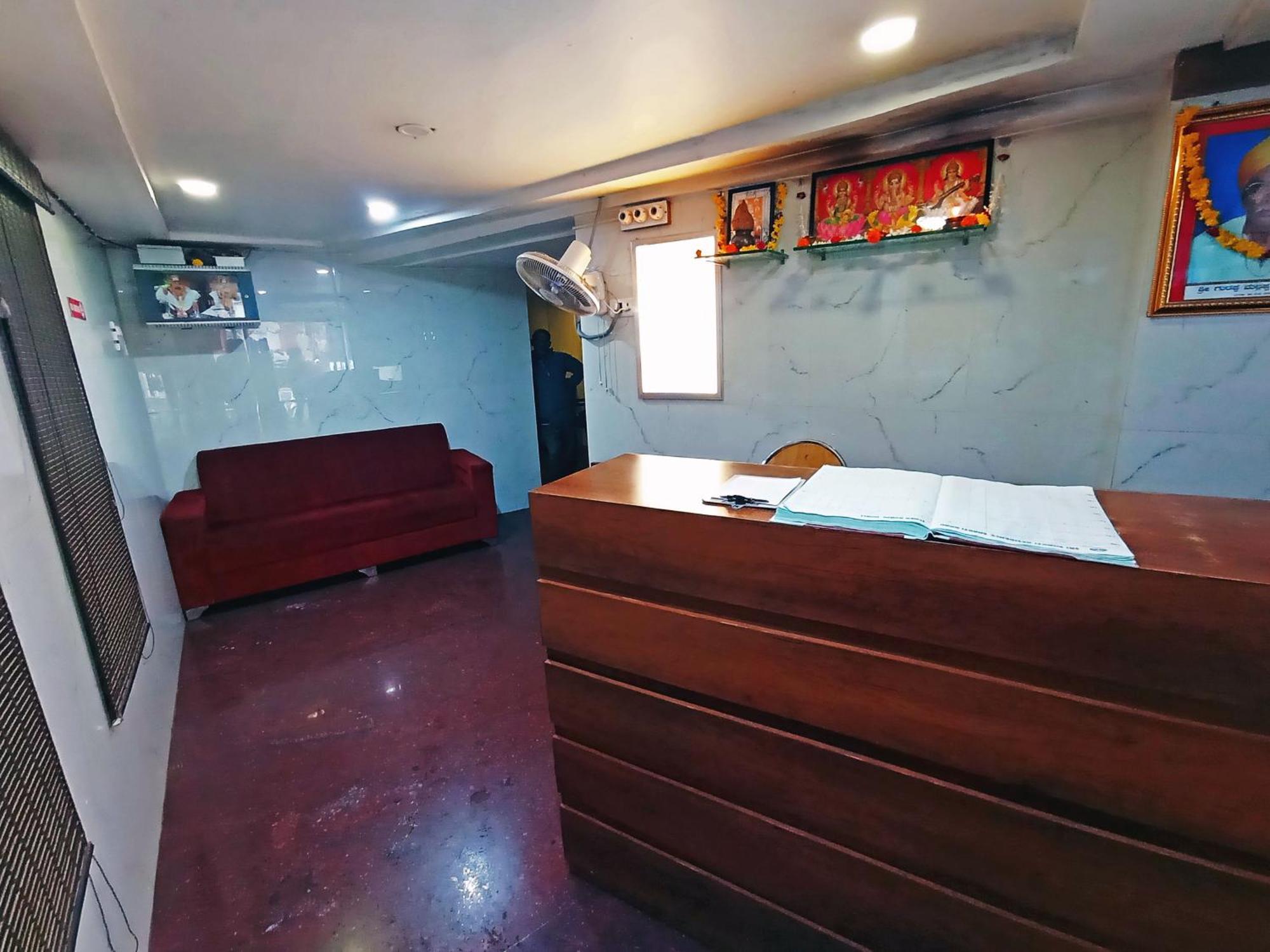 Staymaker Shri Shakti Residency Hubli Exterior foto