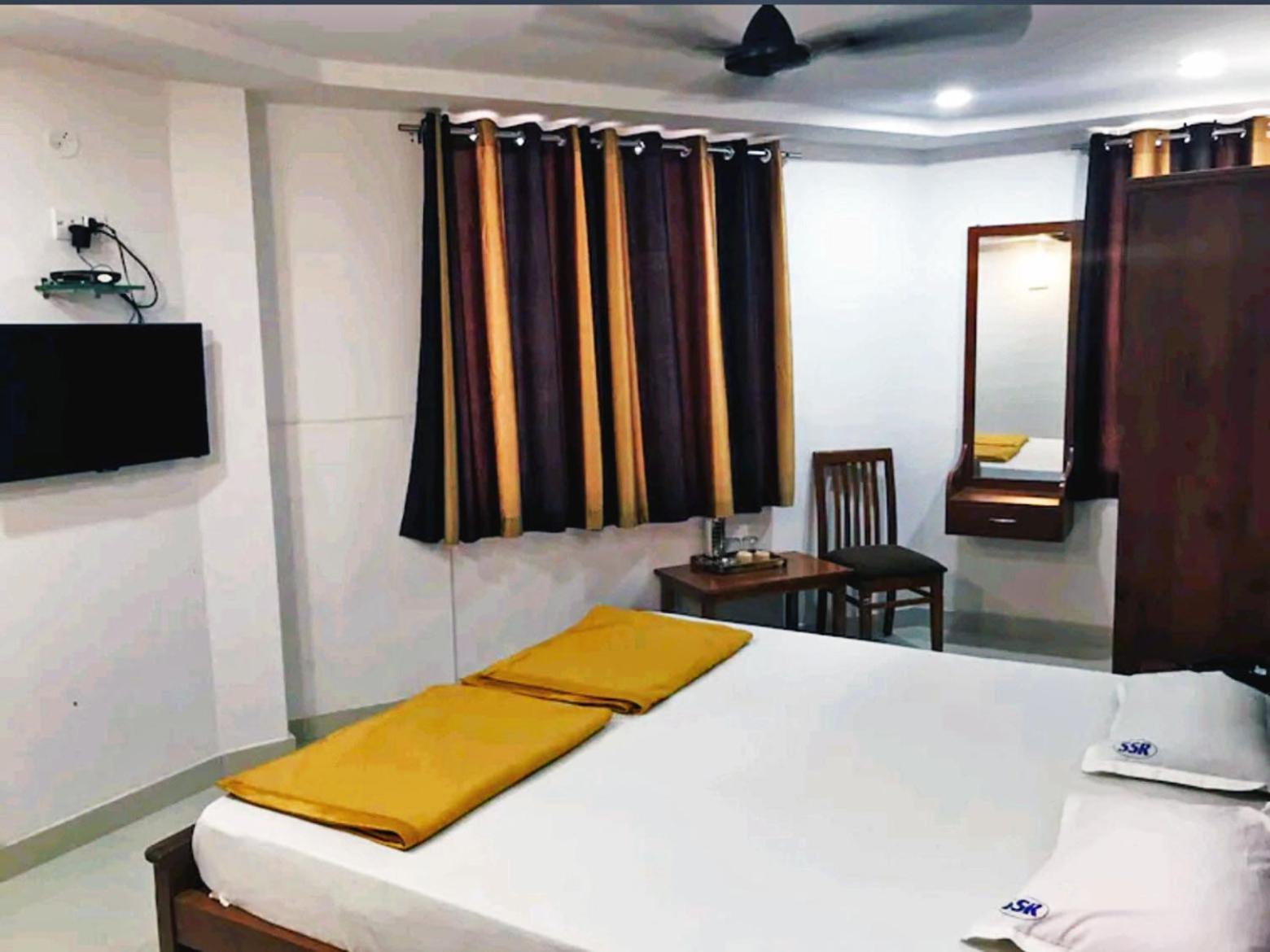Staymaker Shri Shakti Residency Hubli Exterior foto